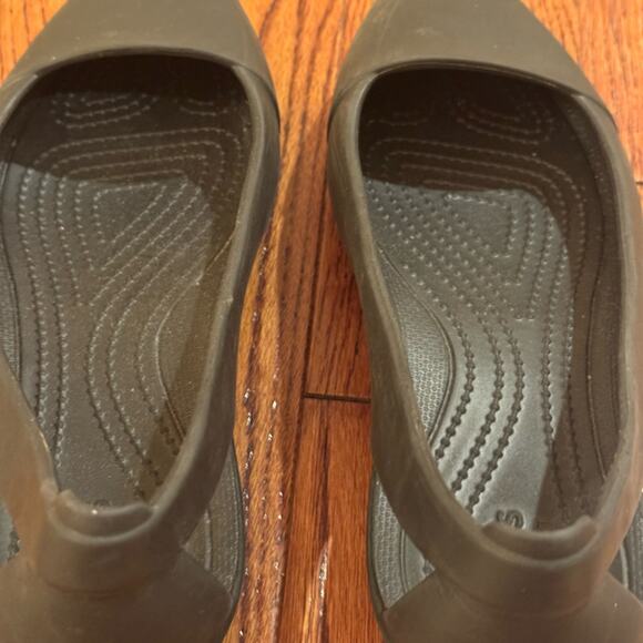 Crocs Iconic Comfort Kelli Black Ballerina Womens 8 Slip On Flat Bendable Shoes - Picture 8 of 16